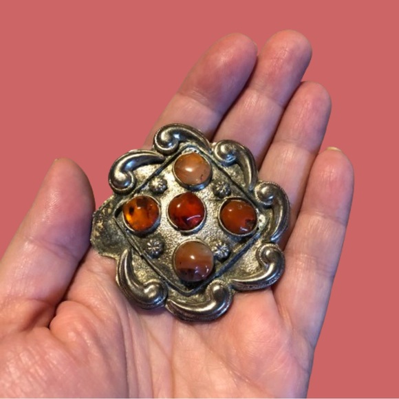 Vintage Jewelry - Vintage antique Scottish style white metal & stone brooch swirls